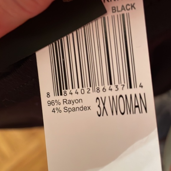 Premise Plus Top NWT - Picture 2 of 7